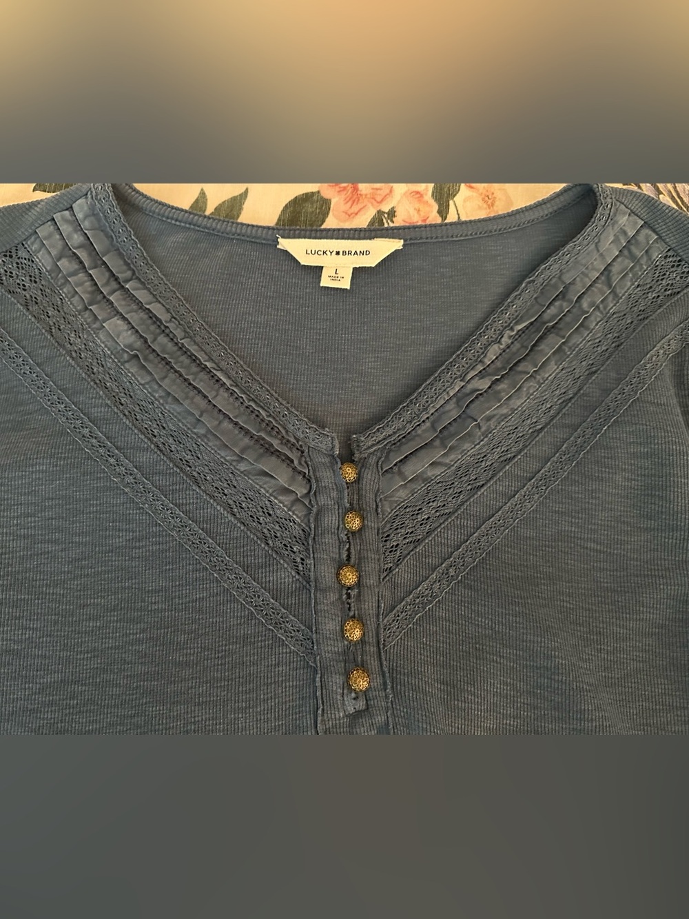 Lucky Brand V-Neck Lightweight Ribbed Knit Top in Slate Blue - Size L - Picture 4 of 8